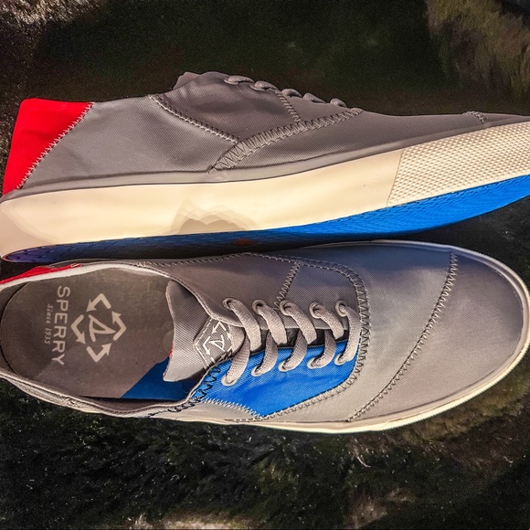 New Sperry casual canvas shoes Sz 9 - Picture 3 of 7